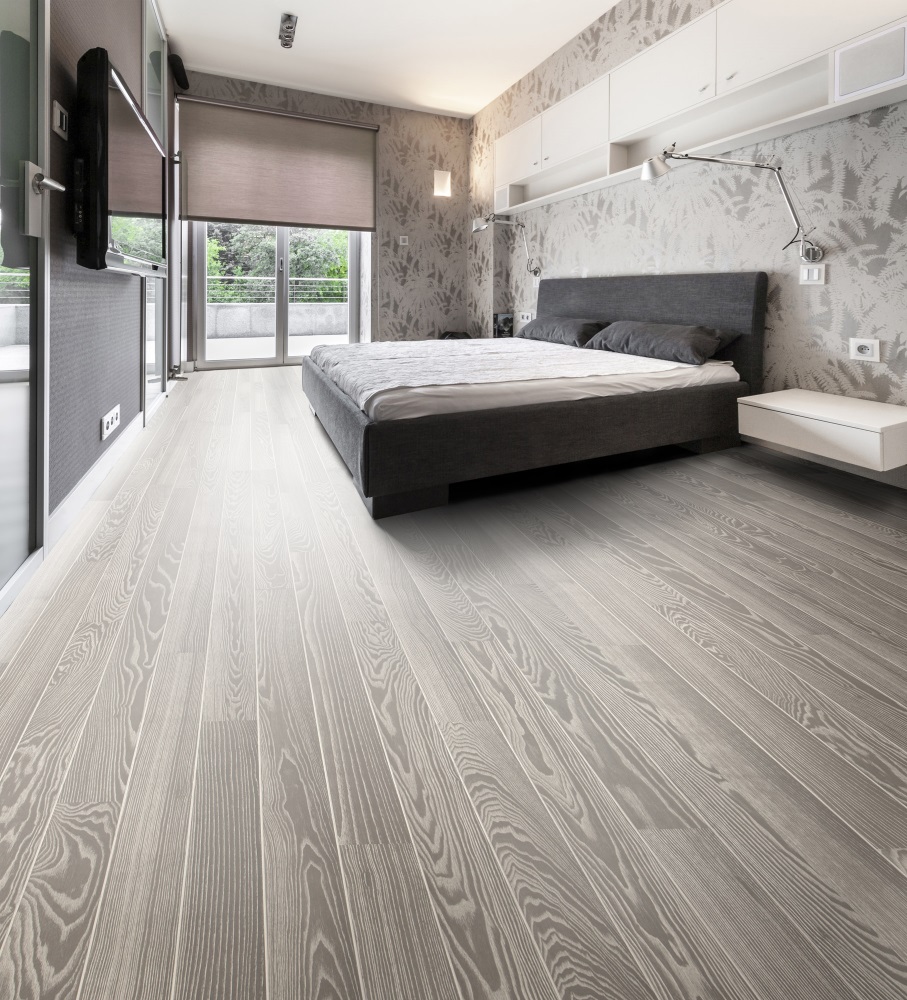 Серый линолеум под дерево